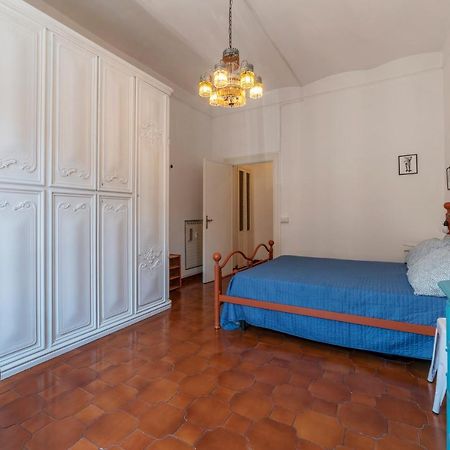 Santa Maria Maggiore Roomy And Bright Flat Rom Eksteriør billede